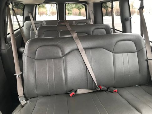 Used 2020 Chevrolet Express 2500 LS image 32