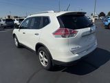 Used 2015 Nissan Rogue SV image 3