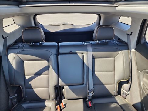 Certified 2023 GMC Terrain AT4 AWD/4WD image 25