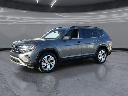 Used 2022 Volkswagen Atlas SE image 3