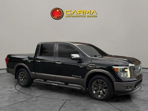 Used 2017 Nissan Titan Platinum Reserve image 10