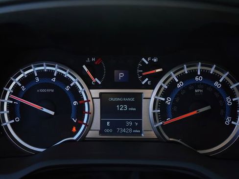 Used 2018 Toyota 4Runner Limited RWD image 34
