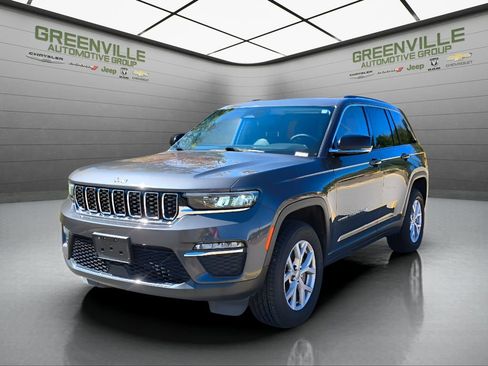 Used 2022 Jeep Grand Cherokee Limited image 1