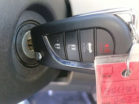 Used 2025 Toyota Corolla LE FWD image 22