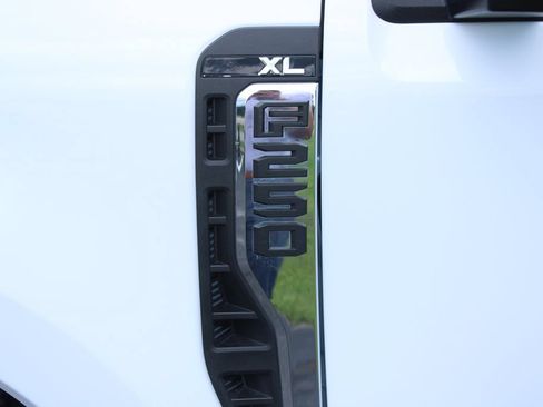 Used 2025 Ford F250 XL w/ XL Driver Assist Package AWD/4WD image 6