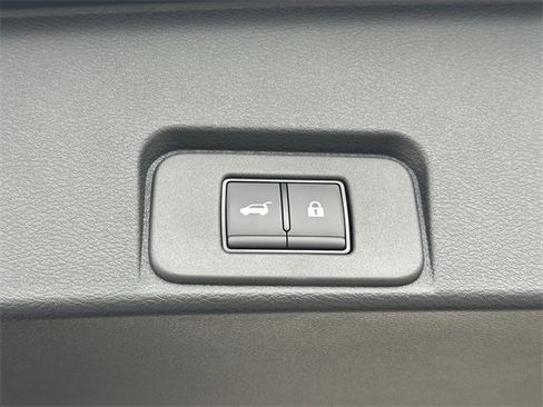 New 2026 Nissan Rogue Platinum image 14