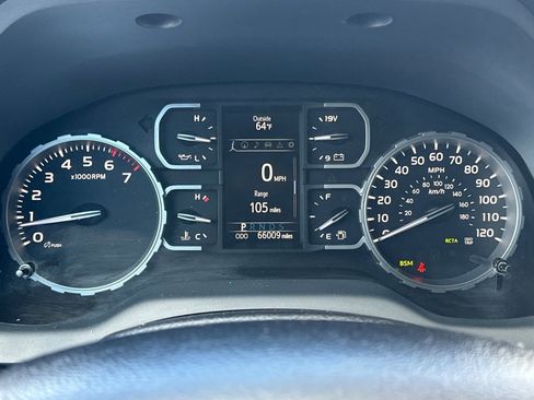 Used 2021 Toyota Tundra Platinum AWD/4WD image 23