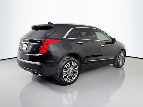 Used 2017 Cadillac XT5 Premium Luxury FWD image 6