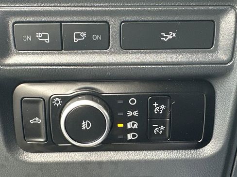 Certified 2023 Ford F150 Lariat w/ Trailer Tow Package image 33