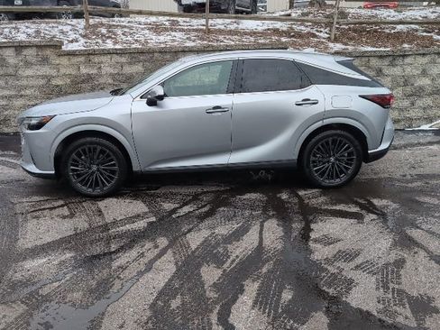 Used 2025 Lexus RX 350 Premium image 5