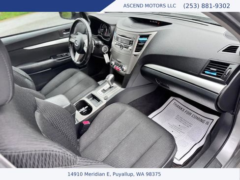 Used 2010 Subaru Legacy 2.5i Premium AWD/4WD image 11