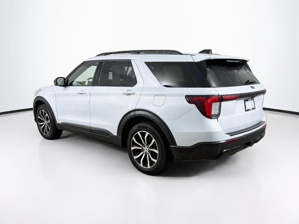 Used 2026 Ford Explorer ST-Line AWD/4WD image 7
