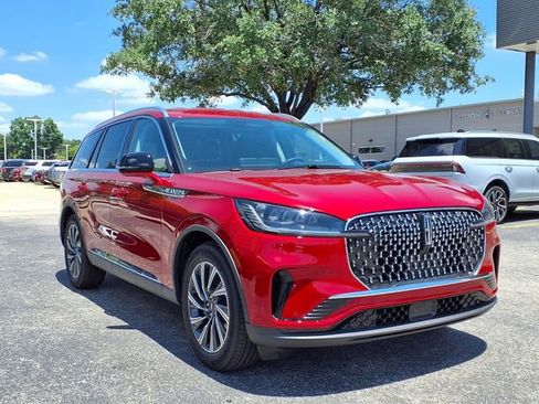 New 2026 Lincoln Aviator 2WD image 4