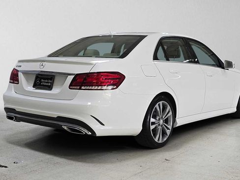 Certified 2016 Mercedes-Benz E 350 Sedan image 3