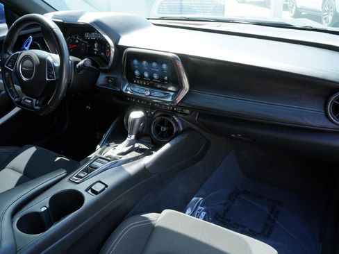 Used 2020 Chevrolet Camaro SS RWD image 55