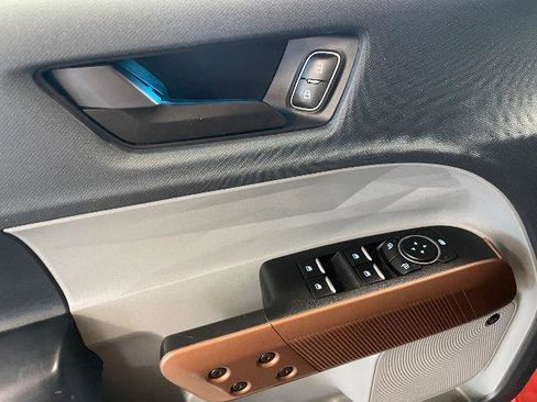 Certified 2024 Ford Maverick Lariat w/ 4K Tow Package AWD/4WD image 11