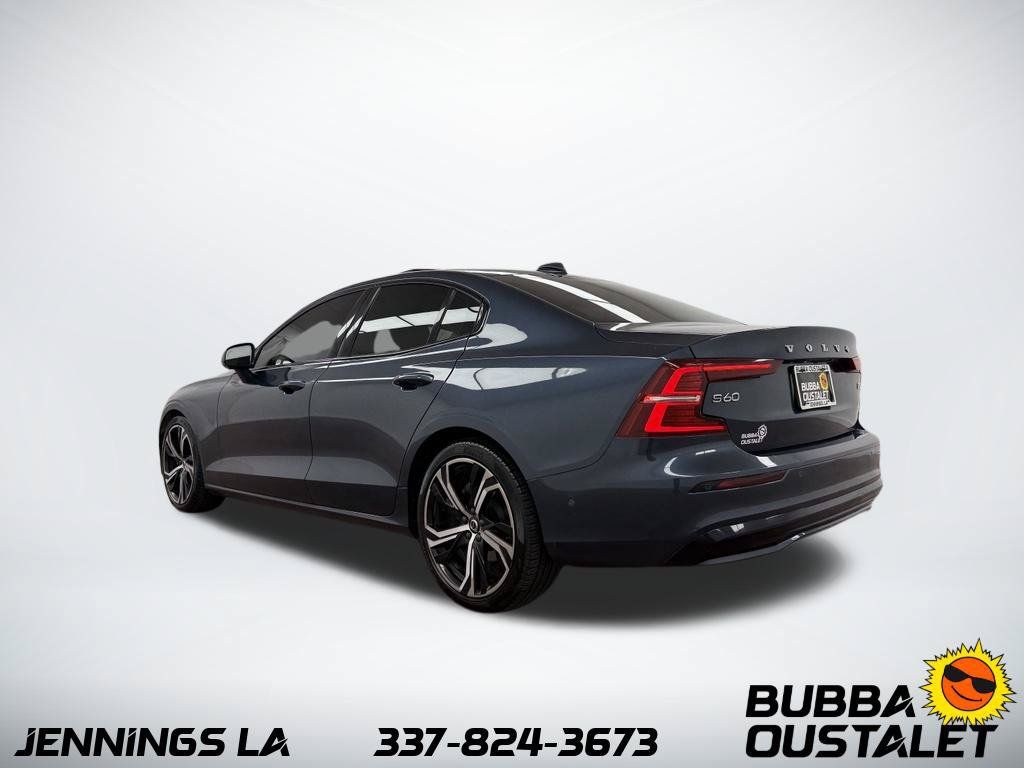 Used 2024 Volvo S60 B5 Plus FWD image 3