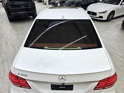 Used 2016 Mercedes-Benz E 350 Sedan image 9