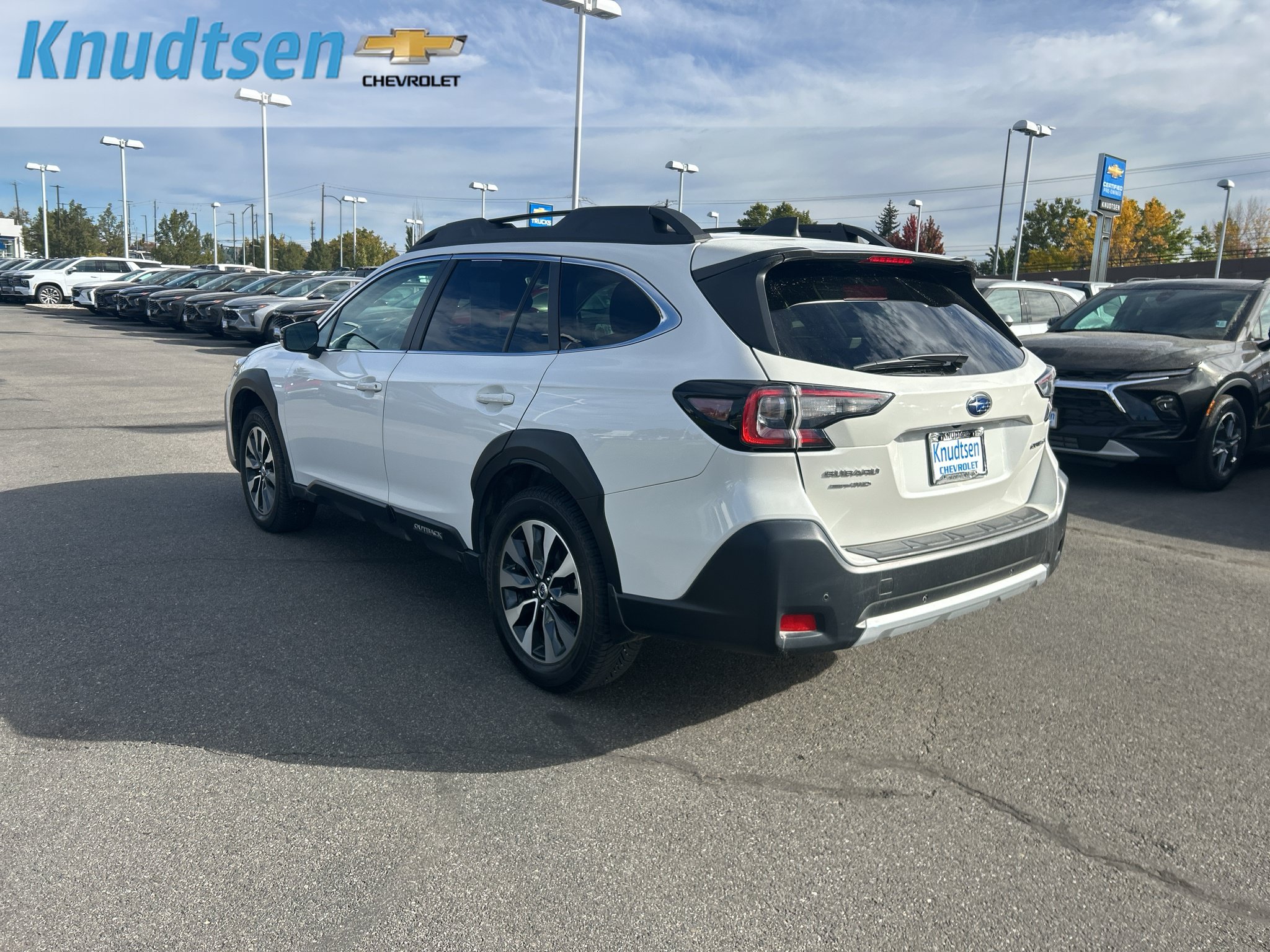 Used 2024 Subaru Outback Limited AWD/4WD image 5