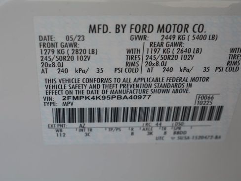 Used 2023 Ford Edge Titanium AWD/4WD image 30