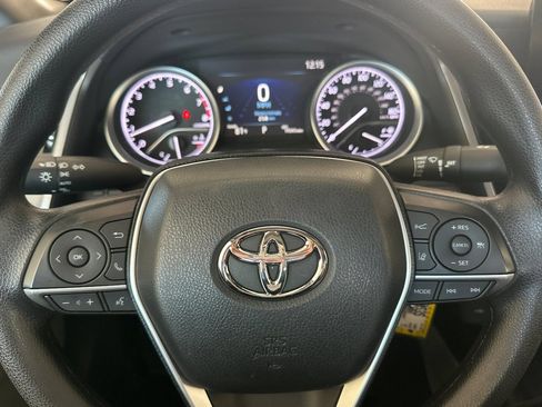 Used 2022 Toyota Camry LE AWD/4WD image 21
