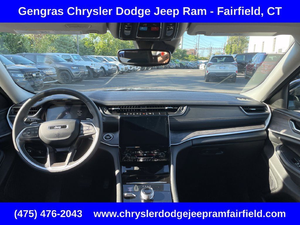 Used 2023 Jeep Grand Cherokee L Limited w/ Luxury Tech Group II AWD/4WD image 61