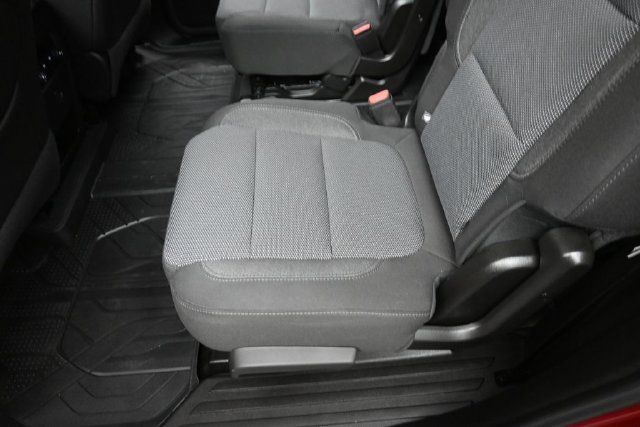 Used 2024 Chevrolet Traverse LT FWD image 23