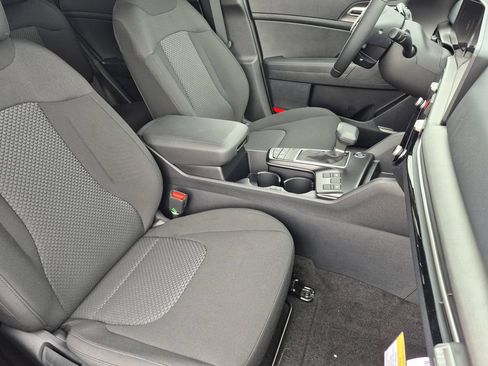 New 2026 Kia Sportage LX AWD/4WD image 15