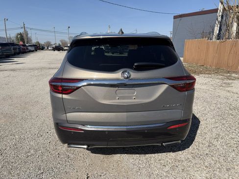 Used 2018 Buick Enclave Premium image 4