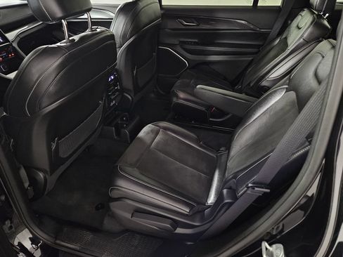 Used 2022 Jeep Grand Cherokee L Laredo RWD image 20