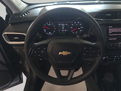 Used 2021 Chevrolet TrailBlazer LS FWD image 14