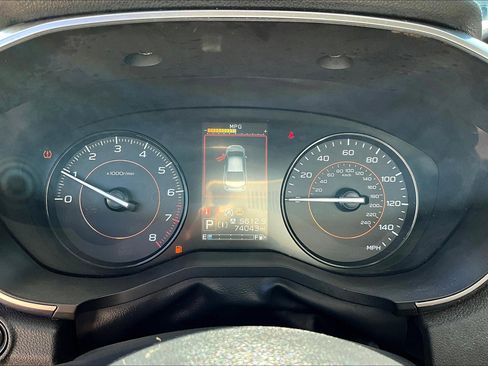 Used 2022 Subaru Crosstrek 2.0i Premium w/ Moonroof Package image 24