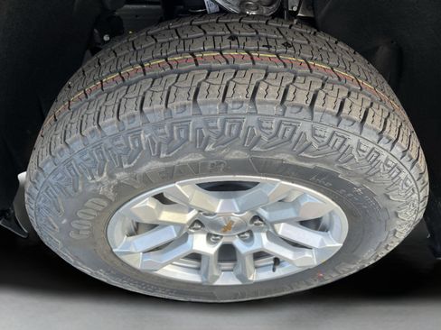 New 2026 Chevrolet Silverado 1500 LT image 10