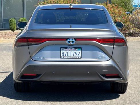 Certified 2021 Toyota Mirai w/ Advanced Technology Package RWD image 8