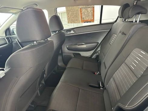 Used 2021 Kia Sportage LX w/ LX AWD Popular Package image 21