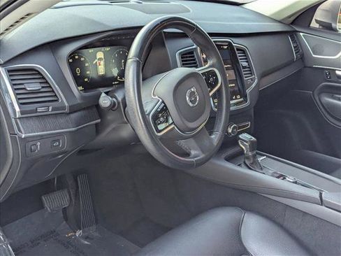 Used 2020 Volvo XC90 T6 Momentum w/ Protection Package Premier AWD/4WD image 9