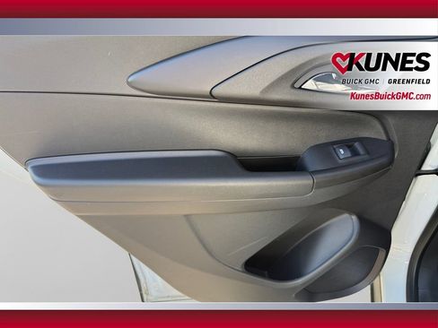 Used 2023 Chevrolet TrailBlazer RS w/ Convenience Package FWD image 38