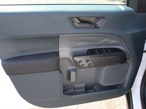 New 2025 Ford Maverick XL FWD image 17