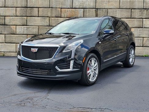Certified 2023 Cadillac XT5 Sportv w/ Technology Package AWD/4WD image 1