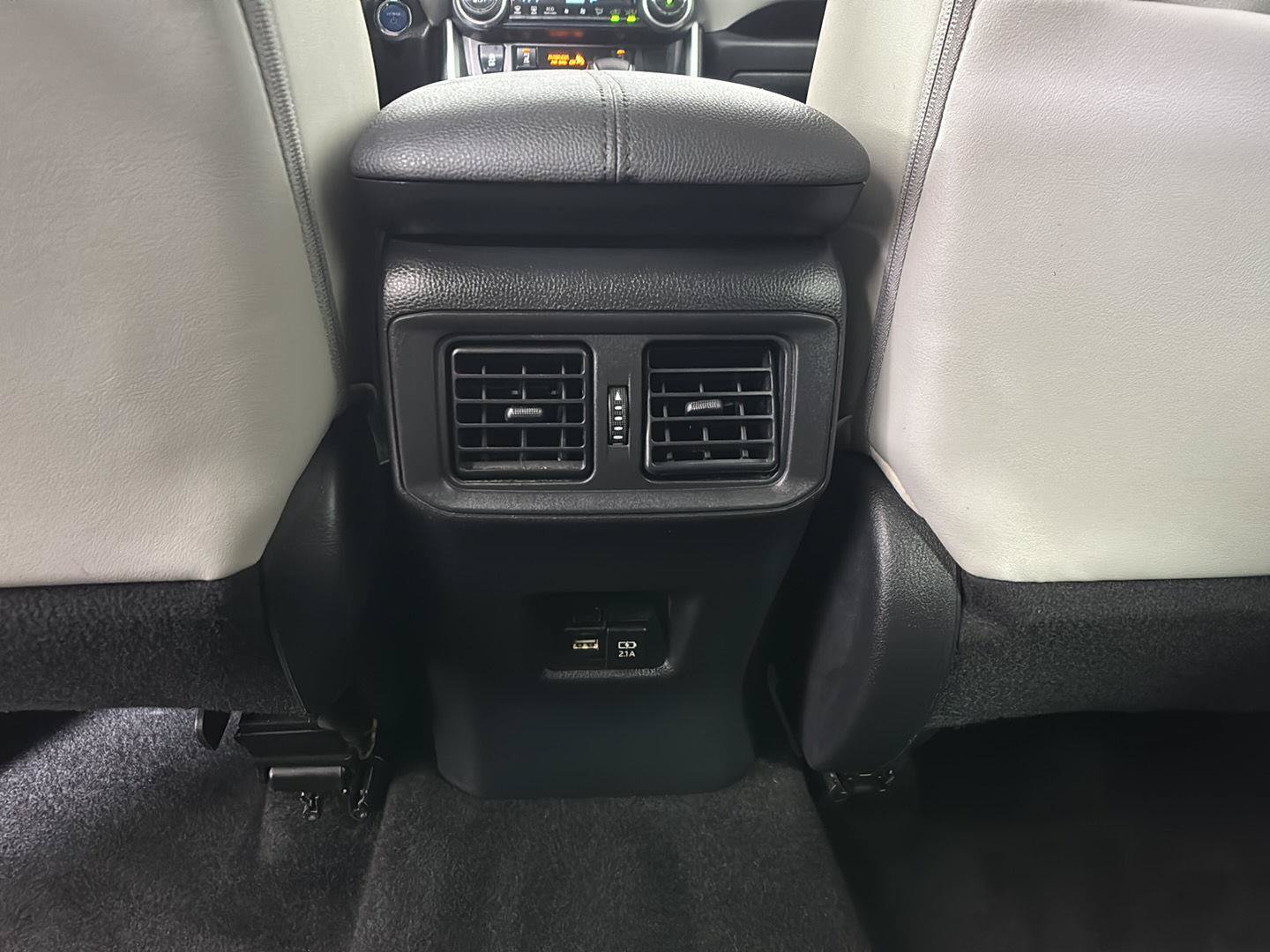 Used 2021 Toyota RAV4 XLE Premium AWD/4WD image 15