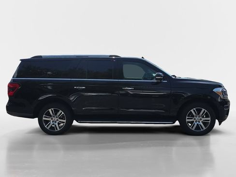 Used 2022 Ford Expedition Max Limited AWD/4WD image 3