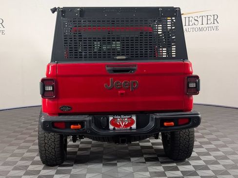 Used 2024 Jeep Gladiator Mojave AWD/4WD image 6