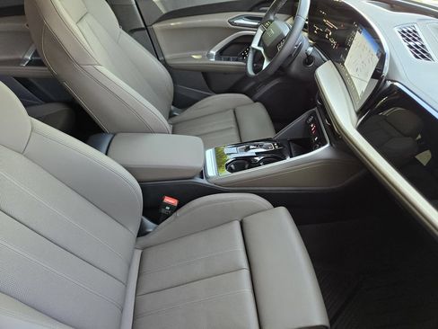 Used 2025 Audi Q5 Premium Plus w/ Premium Plus AWD/4WD image 18