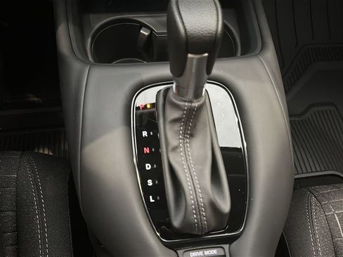 New 2026 Honda HR-V LX image 23