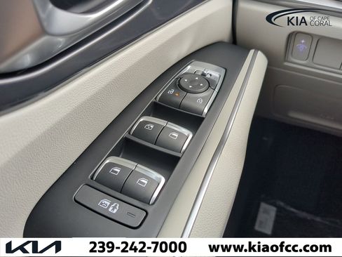 New 2025 Kia Sorento S w/ Panoramic Sunroof Package image 25