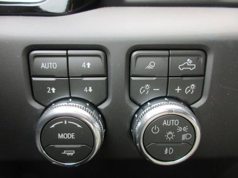 New 2026 GMC Sierra 2500 AT4X w/ AT4X AEV Edition AWD/4WD image 18