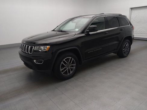 Used 2019 Jeep Grand Cherokee Laredo w/ Laredo X Package image 2