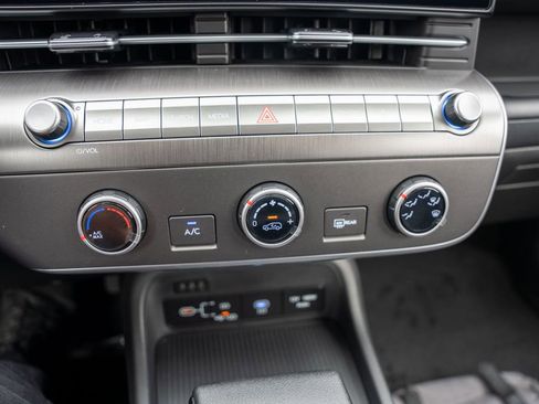 New 2026 Hyundai Kona SE image 26