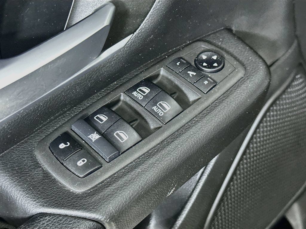 Used 2021 RAM 1500 Big Horn RWD image 22