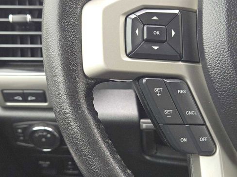 Used 2019 Ford F150 Lariat image 26